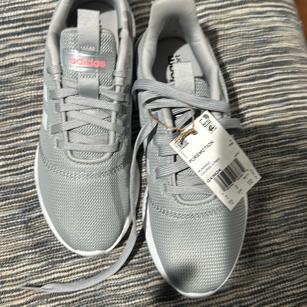 NWT woman’s 5.5